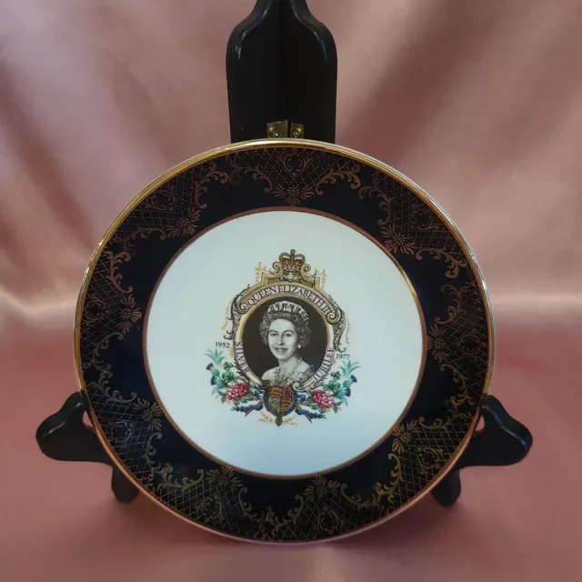 Commemorative Queen Elizabeth II Silver Jubilee Plate